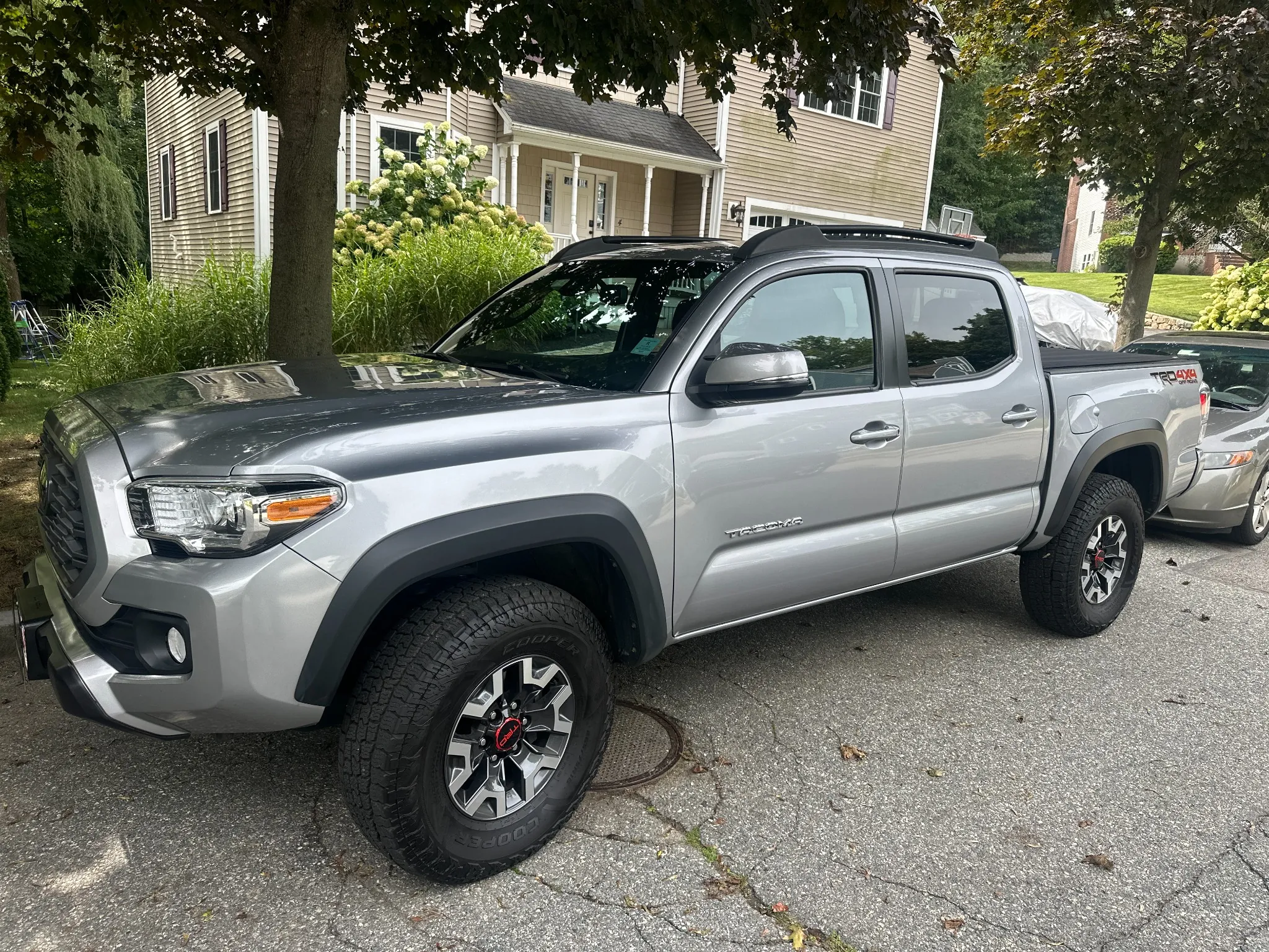 Auto detailing Stoneham MA – freshly detailed truck exterior