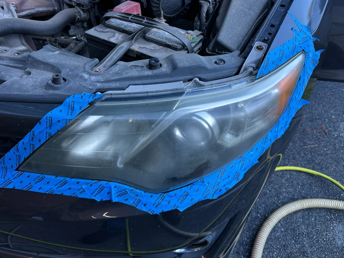 Cloudy oxidized headlight causing poor visibility in [tmc_town] MA
